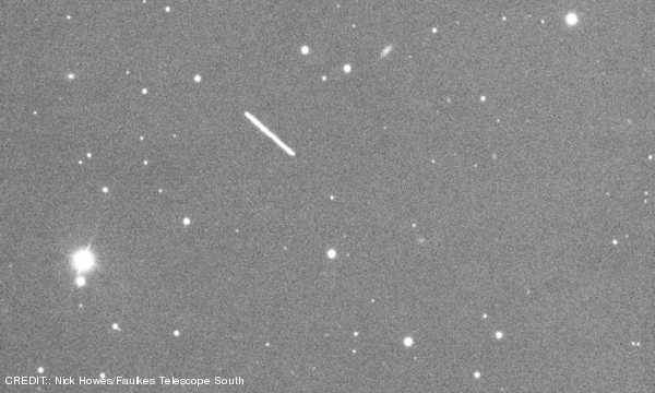 Image of the asteroid 2011MD on its near approach to Earth. CREDIT: Nick Howes/Faulkes Telescope South/LCOGT July 2011