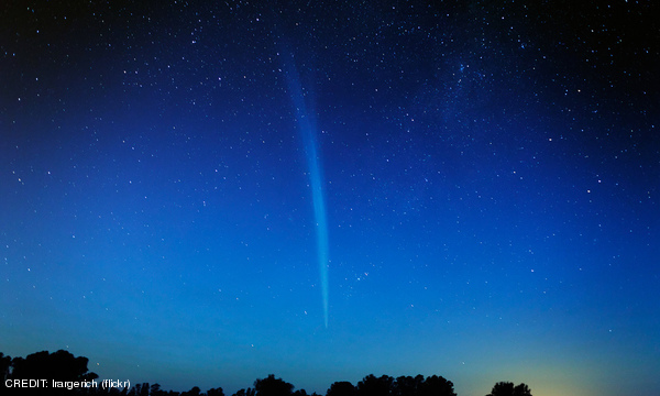Comet Lovejoy just before Dawn. CREDIT: lrargerich (flickr) January 2012 Extra
