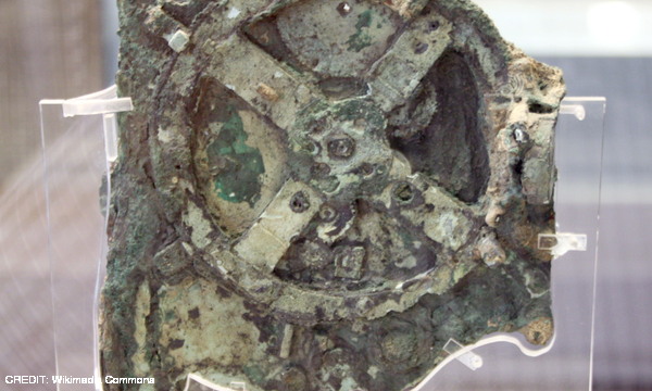 The Antikythera Mechanism. CREDIT: Wikimedia Commons January 2016 Extra
