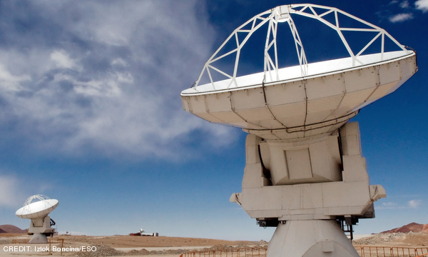 One of the alma telescopes, this month researchers using this array found a young galaxy 100 times smaller than the milky way. CREDIT: Iztok Boncina/ESO May 2021